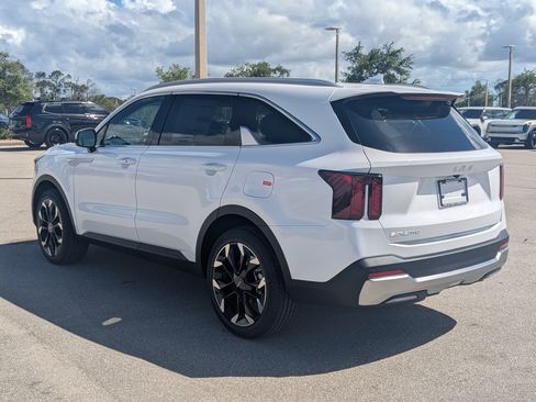New 2026 Kia Sorento EX w/ EX Premium Package FWD image 8