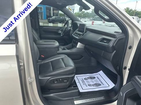 Used 2021 Chevrolet Suburban Z71 AWD/4WD image 32