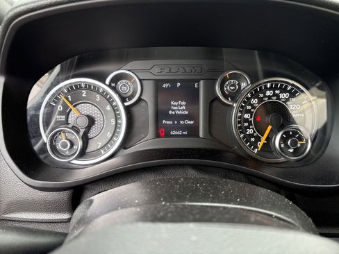 Used 2022 RAM 3500 Tradesman w/ Chrome Appearance Group AWD/4WD image 10
