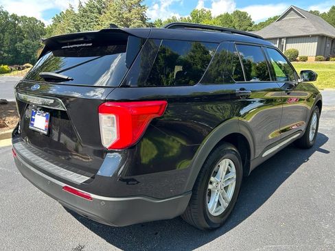 Used 2023 Ford Explorer XLT RWD image 18