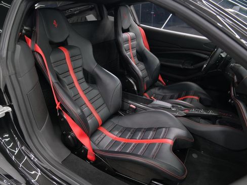Used 2022 Ferrari F8 Tributo RWD image 21