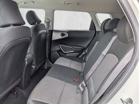 Used 2021 Kia Soul LX image 20