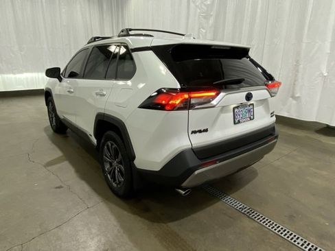 Used 2023 Toyota RAV4 Limited image 5