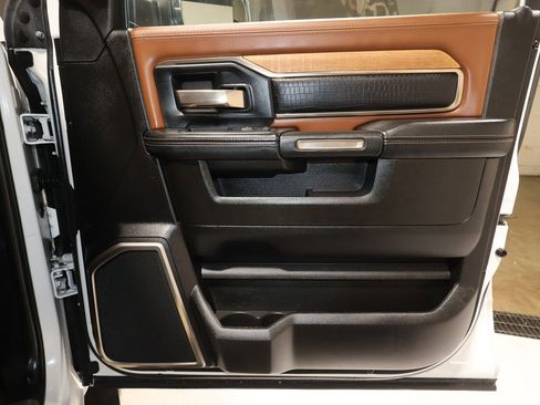 Used 2019 RAM 3500 Limited image 19