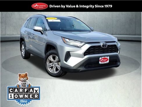 Certified 2022 Toyota RAV4 XLE image 1
