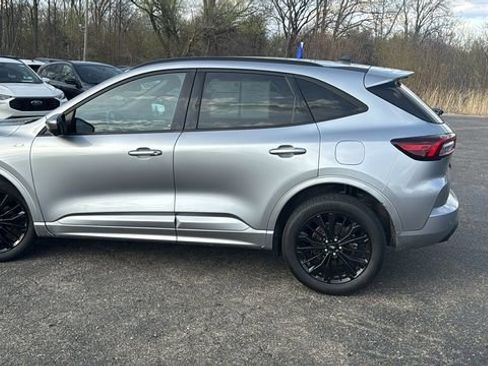 Certified 2023 Ford Escape ST-Line Elite AWD/4WD image 6