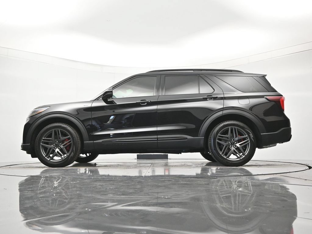 New 2026 Ford Explorer ST-Line w/ ST-Line Street Pack RWD image 43