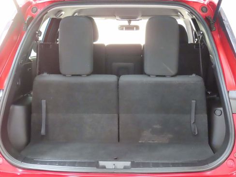 Used 2023 Mitsubishi Outlander ES image 17