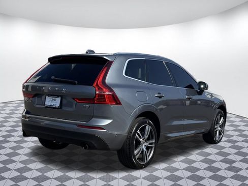Used 2019 Volvo XC60 T5 Momentum w/ Premium Package AWD/4WD image 7