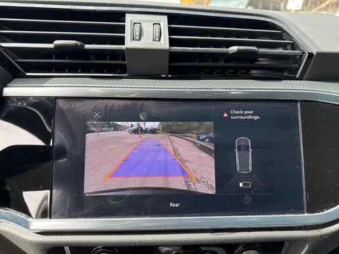 Used 2021 Audi Q3 2.0T Premium image 23