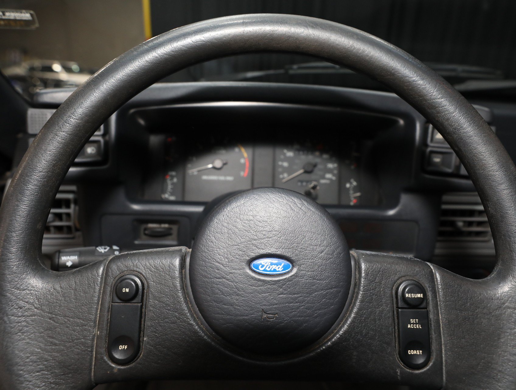 Used 1987 Ford Mustang GT RWD image 70