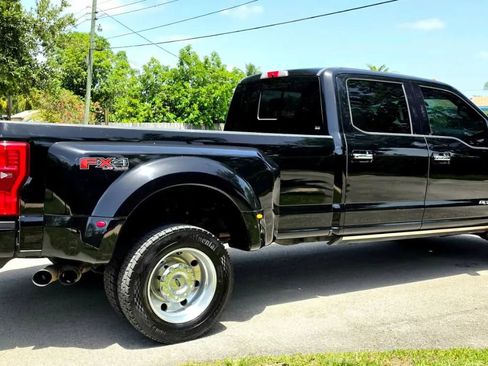 Used 2017 Ford F450 Platinum w/ Platinum Ultimate Package AWD/4WD image 12