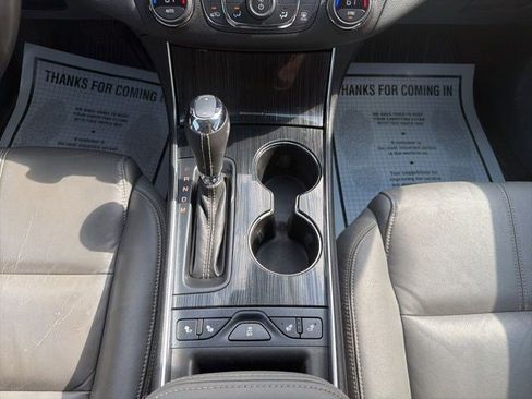 Used 2016 Chevrolet Impala LT w/ Leather Package FWD image 24