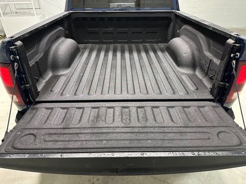 Used 2021 RAM 1500 Classic Warlock AWD/4WD image 8