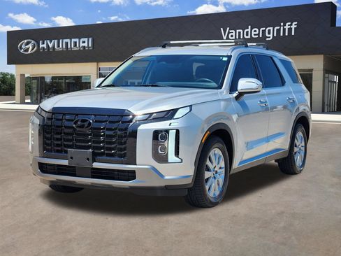 Used 2024 Hyundai Palisade SEL FWD image 2