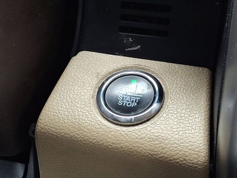 Certified 2019 Ford F150 Lariat image 23