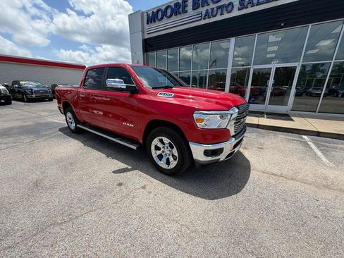 Used 2019 RAM 1500 Big Horn AWD/4WD image 2