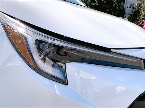 Used 2025 Toyota Corolla LE FWD image 26