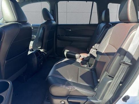 Used 2021 Honda Pilot Black Edition image 23