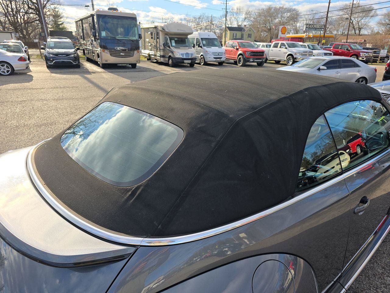 Used 2014 Volkswagen Beetle R-Line FWD image 26