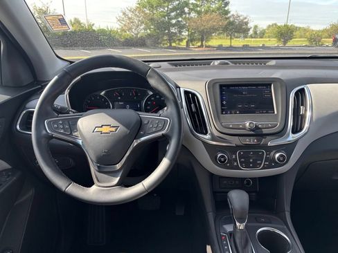 Used 2024 Chevrolet Equinox LT FWD image 24