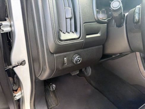 Used 2016 GMC Canyon SLT w/ Driver Alert Package RWD image 19