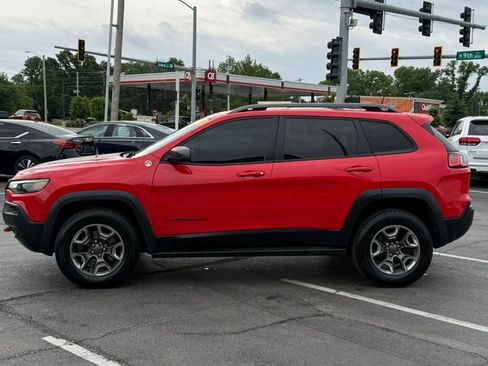 Used 2019 Jeep Cherokee Trailhawk w/ Comfort/Convenience Group AWD/4WD image 9