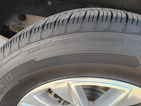 Used 2019 Chevrolet Silverado 1500 LTZ w/ LTZ Premium Package image 9