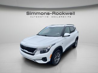 Used 2023 Kia Seltos EX AWD/4WD video 1