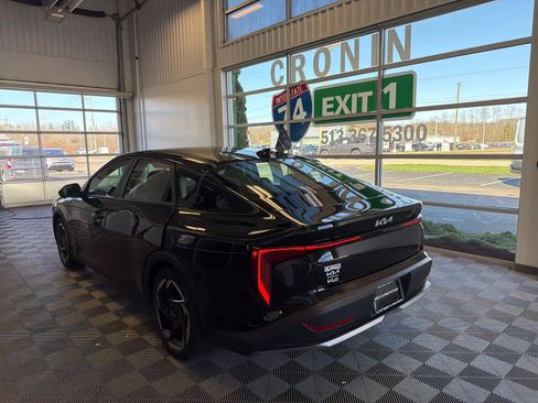 Used 2025 Kia K4 EX image 4