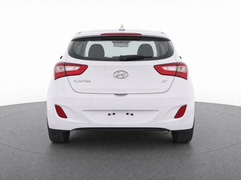 Used 2014 Hyundai Elantra GT w/ Option Group 02 FWD image 4