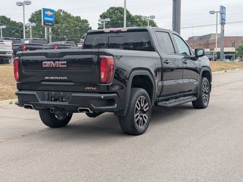 Used 2024 GMC Sierra 1500 AT4 w/ Technology Package AWD/4WD image 4