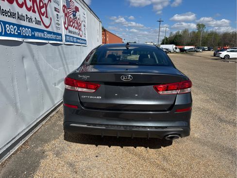 Used 2020 Kia Optima LX image 4