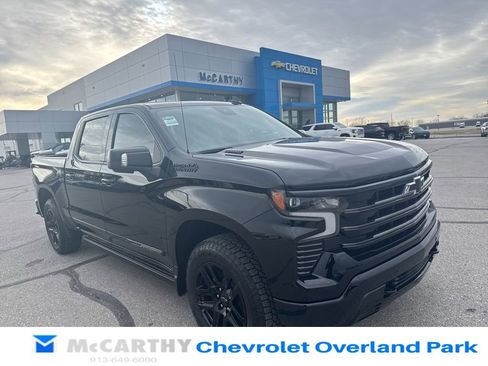 Used 2026 Chevrolet Silverado 1500 High Country w/ Midnight Edition AWD/4WD image 1