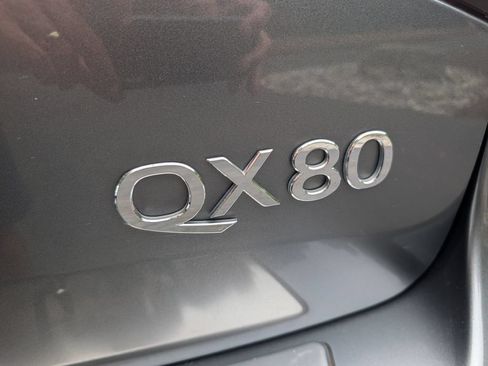 Used 2017 INFINITI QX80 4WD w/ Deluxe Technology Package image 12