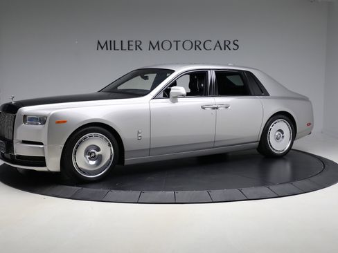 Certified 2023 Rolls-Royce Phantom Sedan w/ The Phantom Package image 2