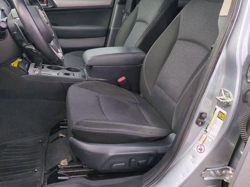 Used 2018 Subaru Outback 2.5i Premium image 15