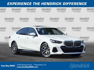Used 2024 BMW i5 eDrive40i w/ M Sport Package RWD video 1