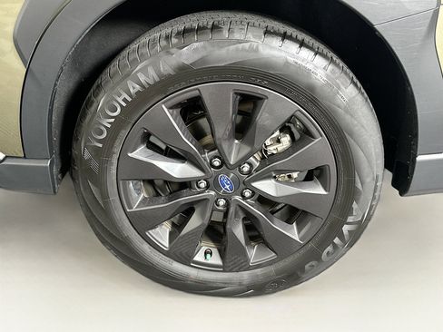 Used 2025 Subaru Outback Onyx Edition image 11