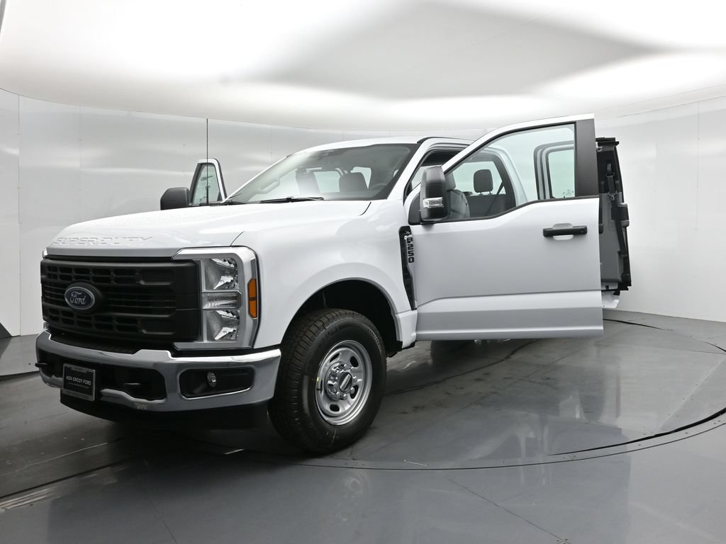 New 2026 Ford F250 XL w/ XL Chrome Package RWD image 23