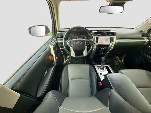 Used 2024 Toyota 4Runner SR5 Premium w/ Moonroof Package RWD image 23