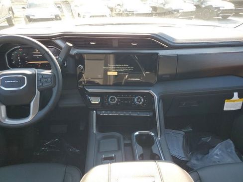 New 2026 GMC Sierra 2500 Denali w/ Denali Reserve Package AWD/4WD image 15