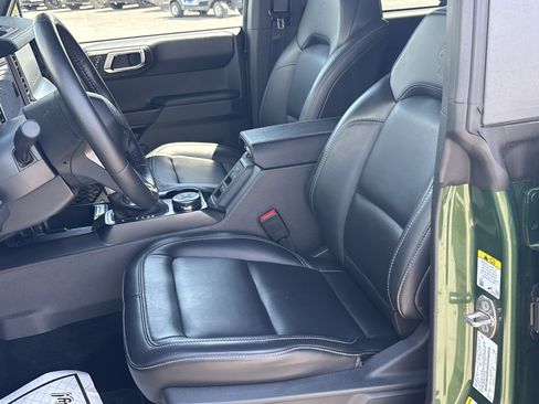 Used 2025 Ford Bronco Outer Banks AWD/4WD image 15
