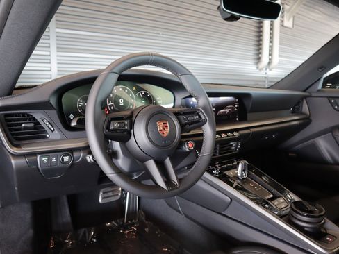 New 2026 Porsche 911 Carrera 4S image 4