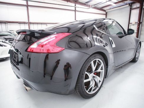 Used 2014 Nissan 370Z Touring w/ Sport Package image 6