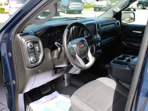 Used 2021 GMC Sierra 1500 SLE w/ X31 Off-Road Package image 18