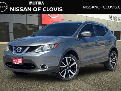 Used 2017 Nissan Rogue Sport SL FWD image 1