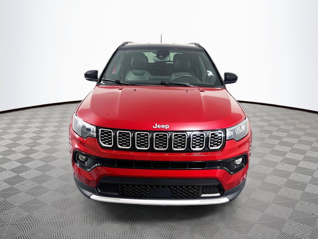 Used 2025 Jeep Compass Limited AWD/4WD image 2