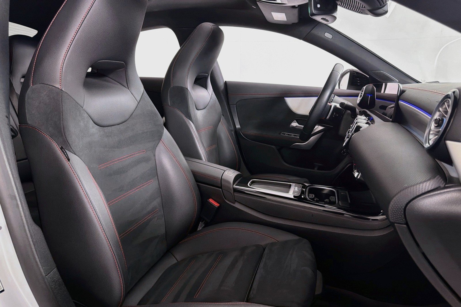 Certified 2024 Mercedes-Benz CLA 250 4MATIC image 8