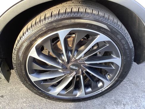 Used 2023 Lincoln Aviator Reserve w/ Equipment Group 201A image 19